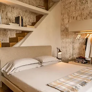 Apartment Oltrarno 1881 